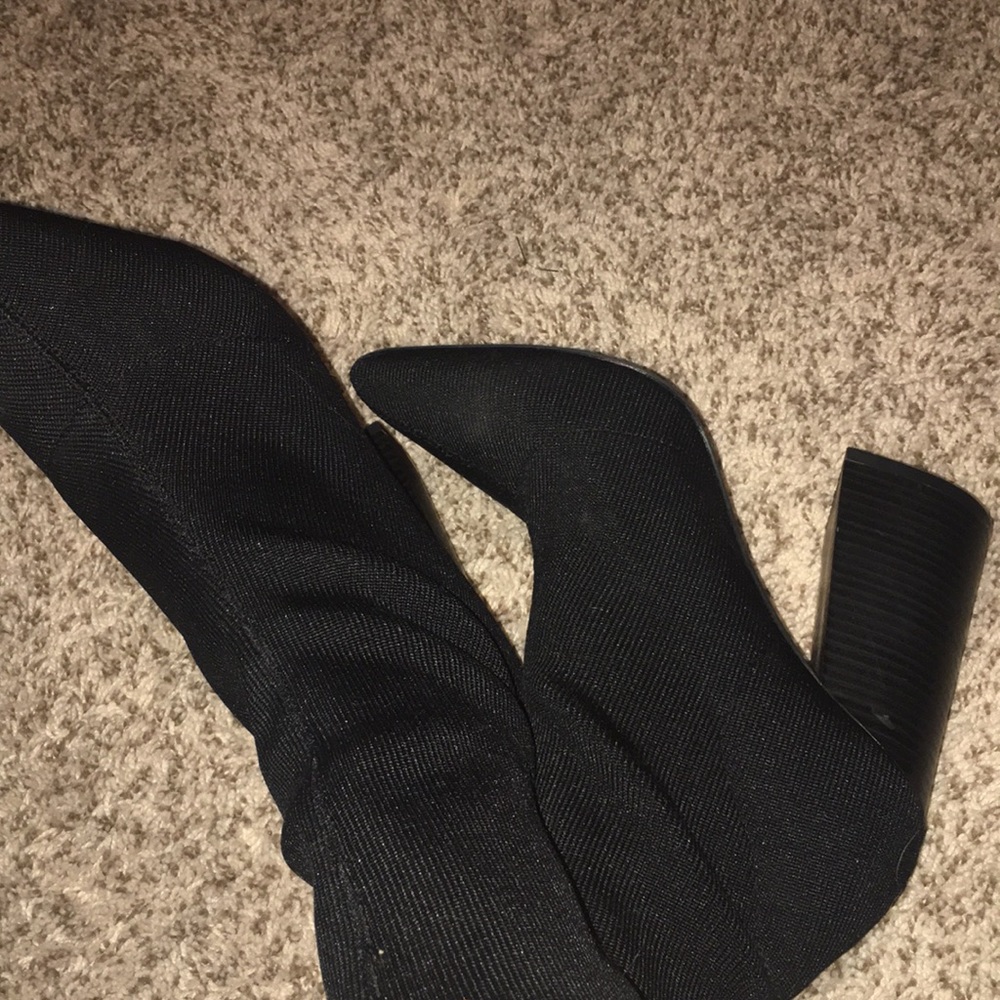 Heels - Picture 2 of 3